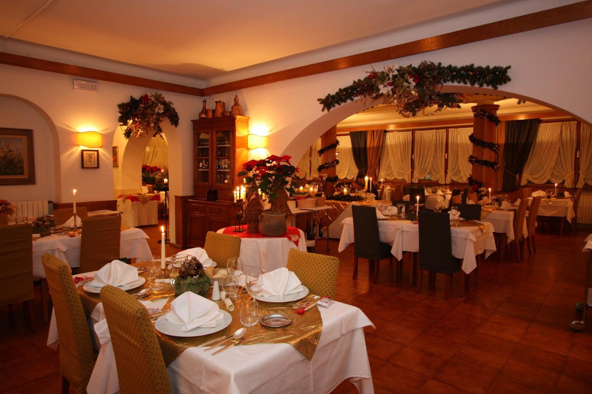 Hotel Trieste Cortina dʼAmpezzo Esterno foto