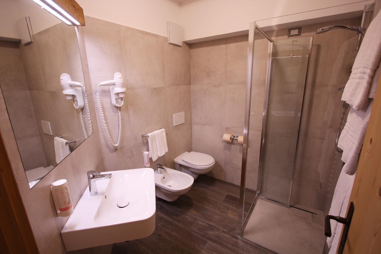 Hotel Trieste Cortina dʼAmpezzo Esterno foto