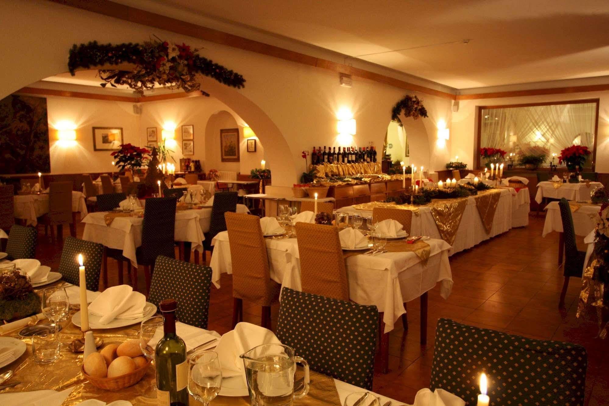 Hotel Trieste Cortina dʼAmpezzo Esterno foto