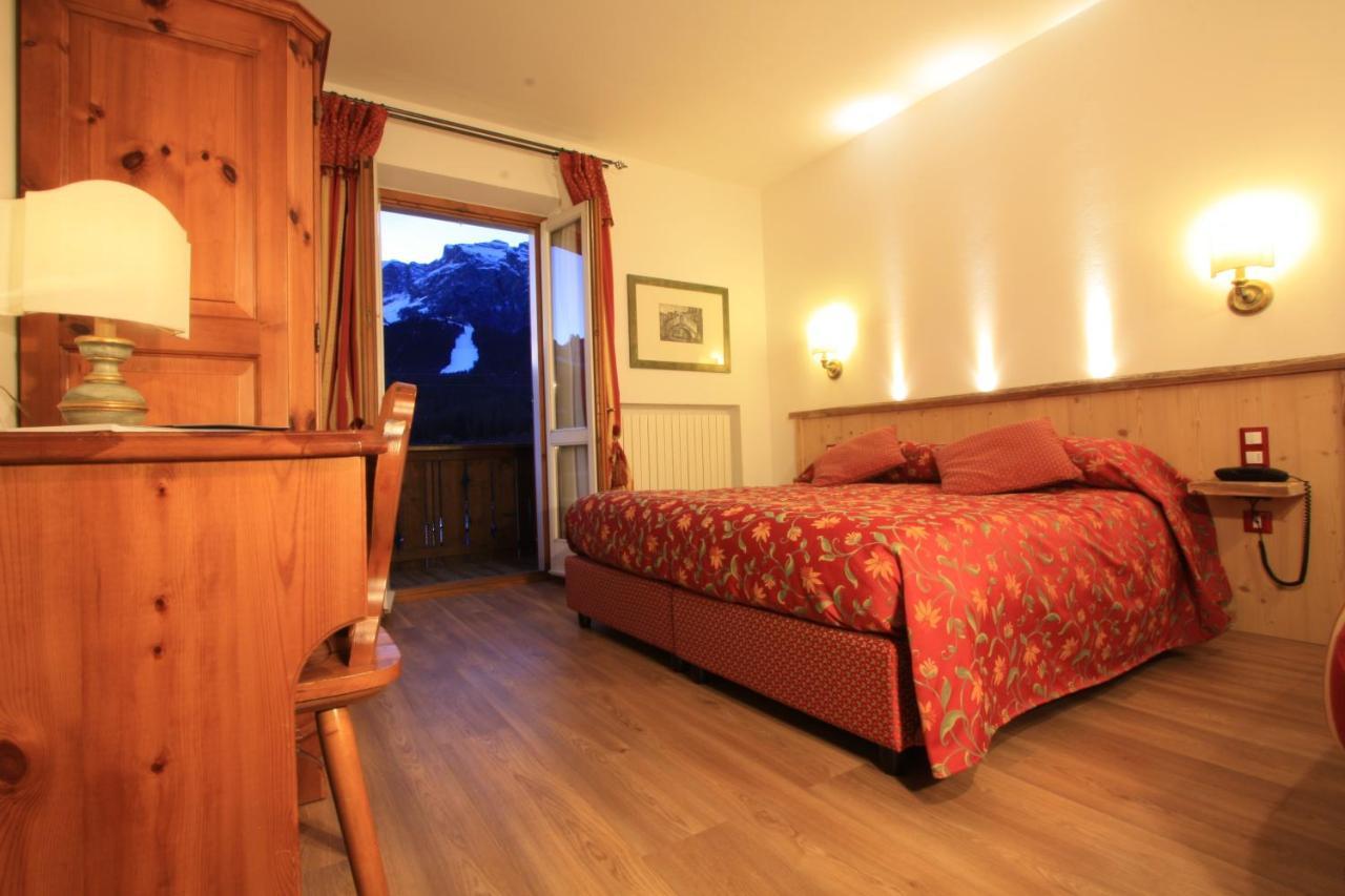 Hotel Trieste Cortina dʼAmpezzo Esterno foto