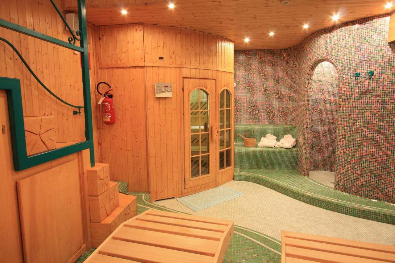 Hotel Trieste Cortina dʼAmpezzo Esterno foto